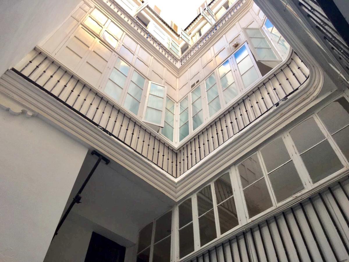 No 14 Cadiz Apartment Luaran gambar